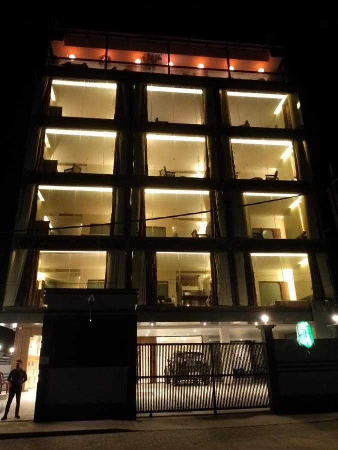 The Convoy Hotel Dibrugarh Buitenkant foto