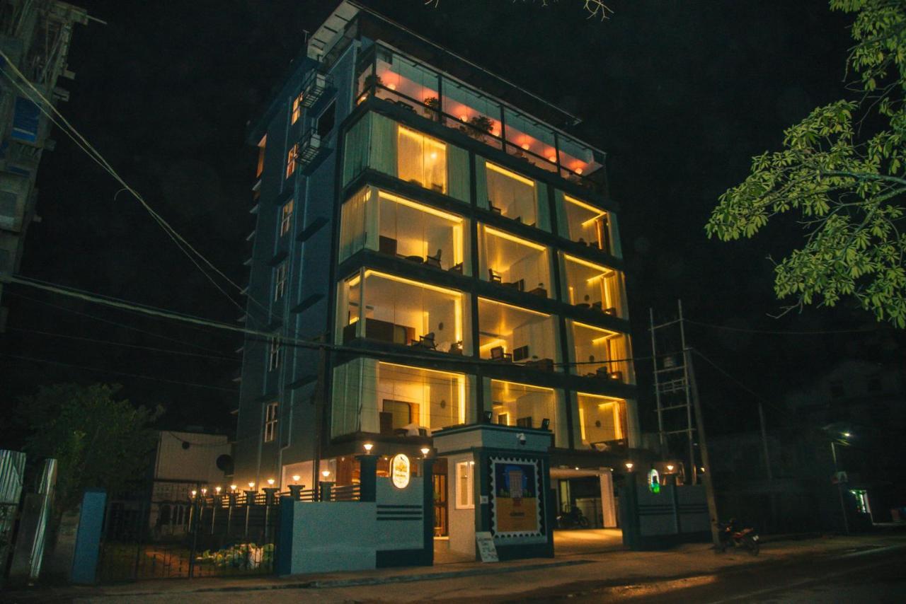 The Convoy Hotel Dibrugarh Buitenkant foto